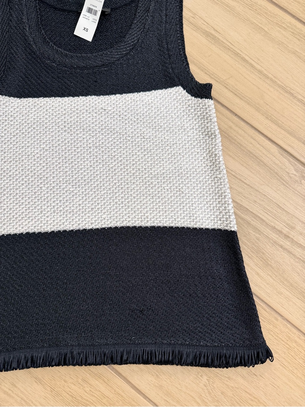 NWT Ann Taylor Colorblock Knit Sweater Tank Top XS Black White Fringe Vest - Picture 7 of 8